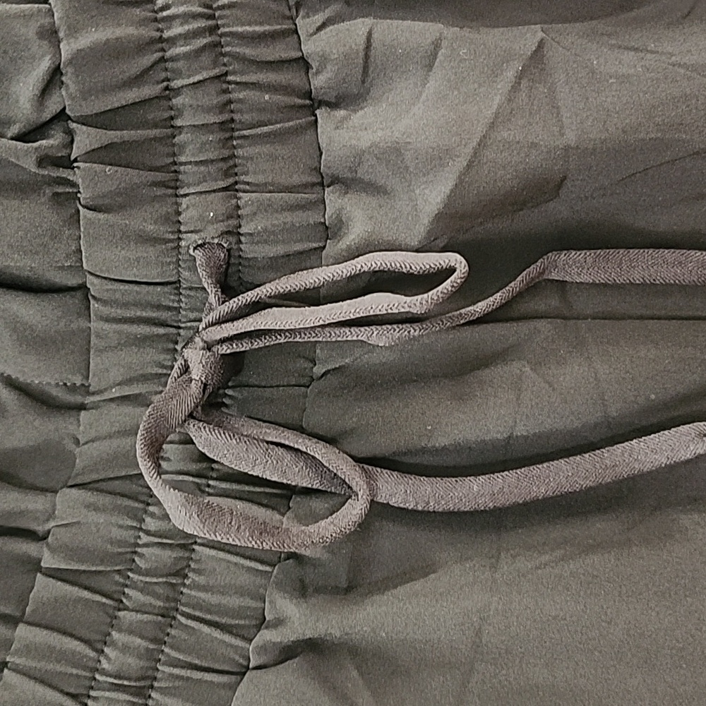 Athleta Avenue Romper In Black NWT - Picture 6 of 7
